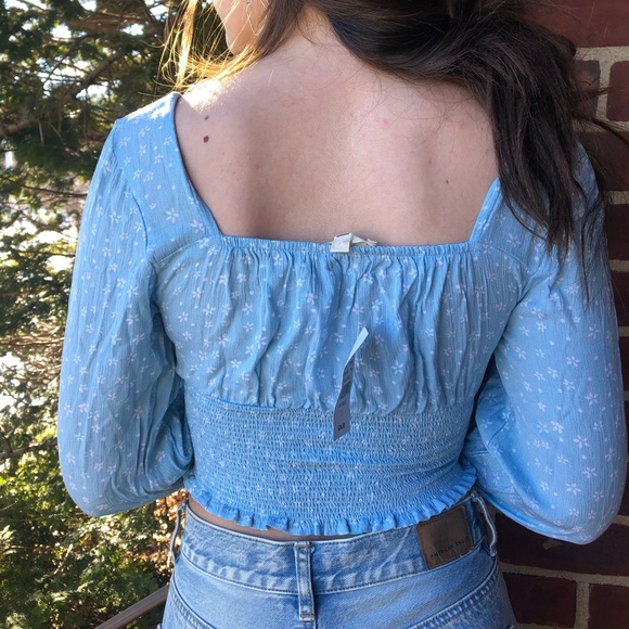 Blue peasant sleeve shirt - Picture 2 of 3